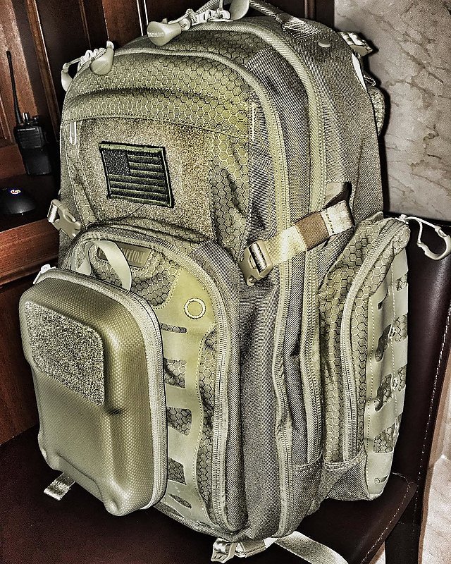 MAXPEDITION 狼棕色 Tiburon™鯊魚34L 戰術雙肩攻擊背包 防潑水、耐磨、質量輕