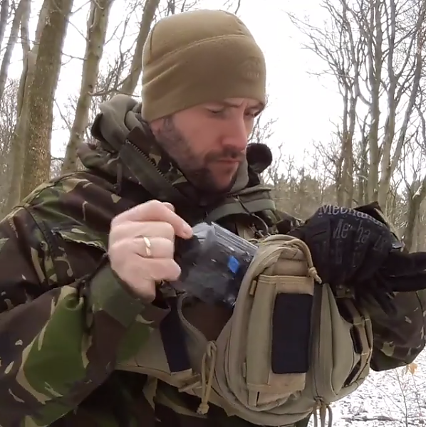 MAXPEDITION 黑色Lunada Gearslinger夜行者胸掛斜背包 工具包 側背包