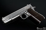 點一下即可放大預覽 -- [銀色]-WE 小馬授權深刻字 M1911 金屬瓦斯槍，GBB手槍、BB槍、二戰美軍、短槍 .45